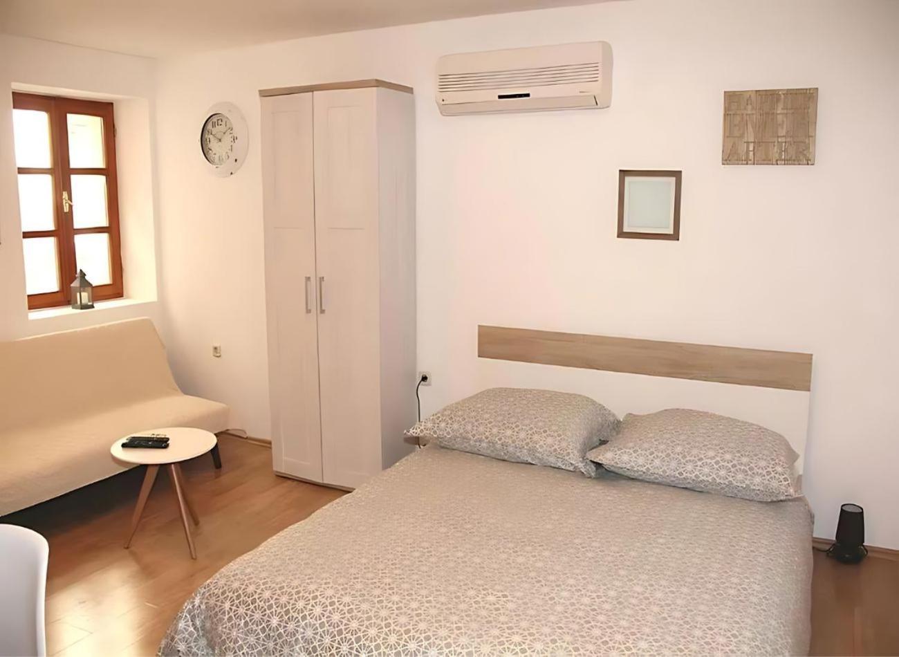 Sunny Rooms And Suites 시베니크 외부 사진