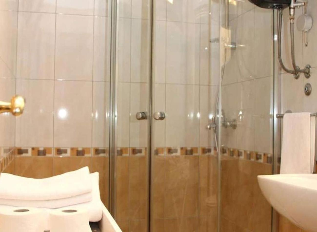 Sunny Rooms And Suites 시베니크 외부 사진