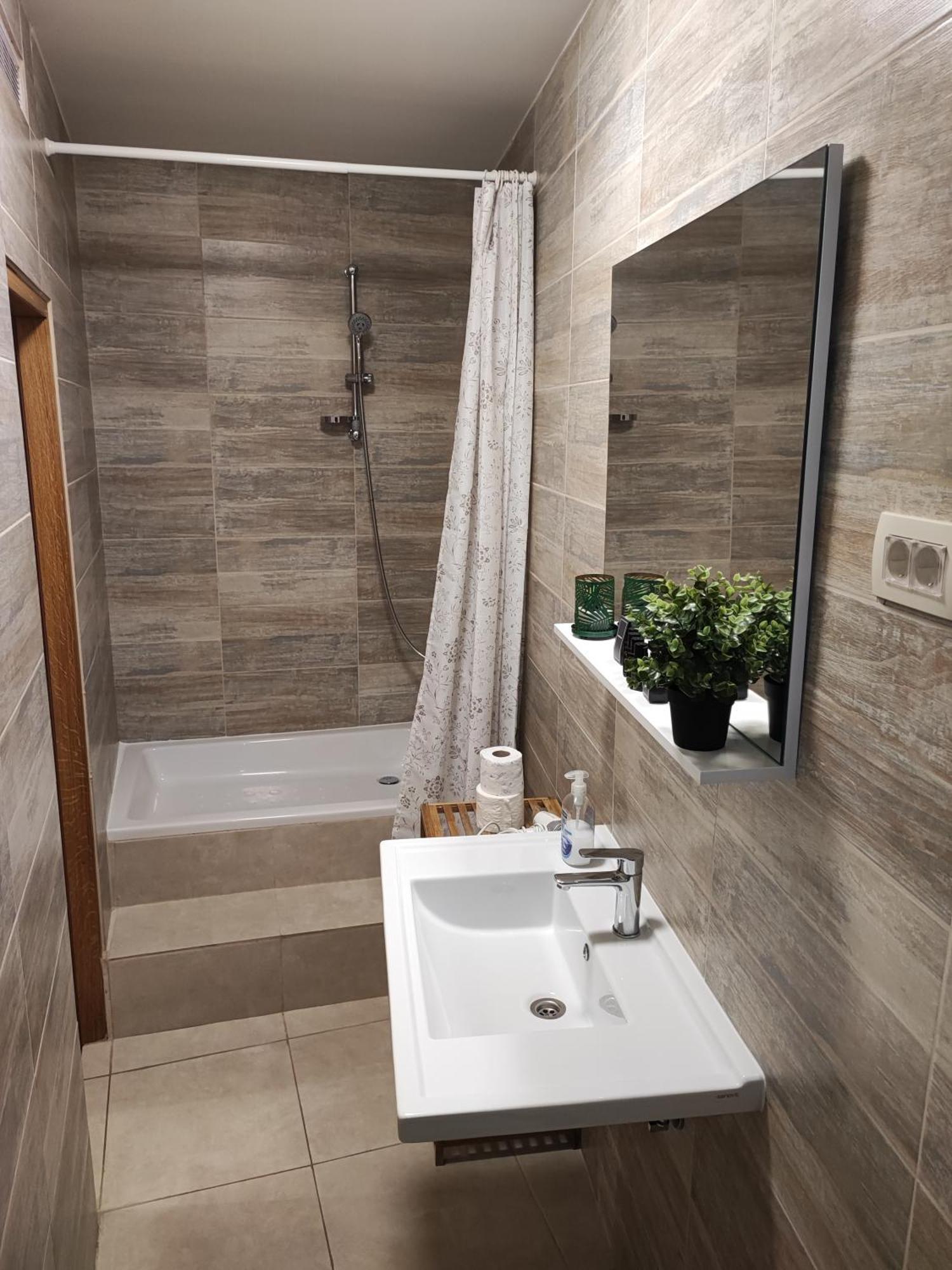 Sunny Rooms And Suites 시베니크 외부 사진